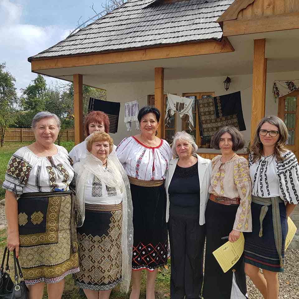  Acces gratuit pentru vizitatorii îmbrăcați în ie la muzeele Complexului Național Muzeal Curtea Domnească Târgoviște